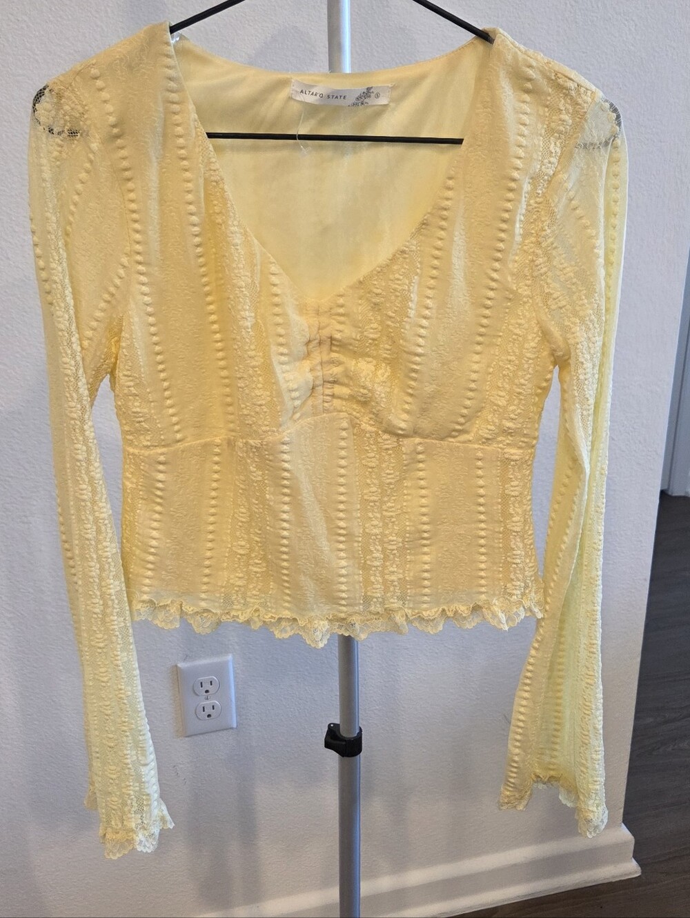 Altar'd State Yellow Lace Textured Long Sleeve V-Neck Crop Top - Size S
